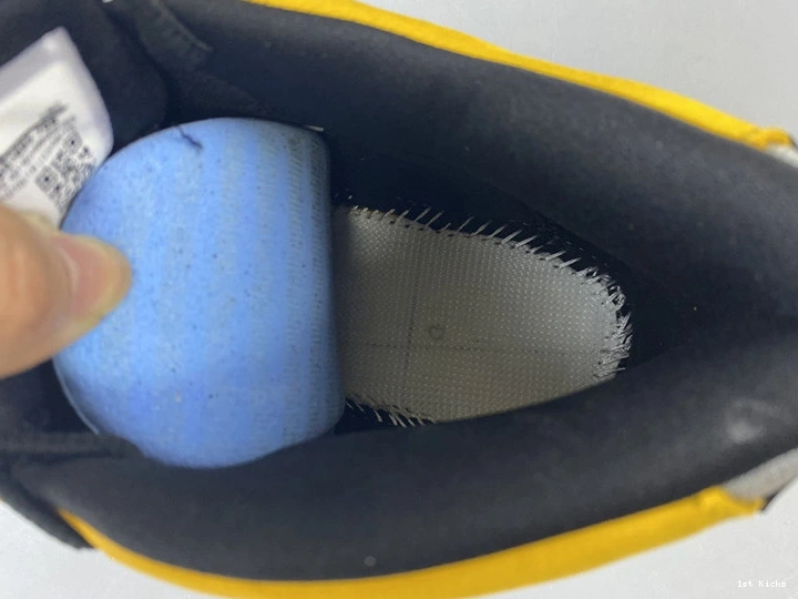 Air  “Ferrari”  14 BQ3685-706 Jordan 1121